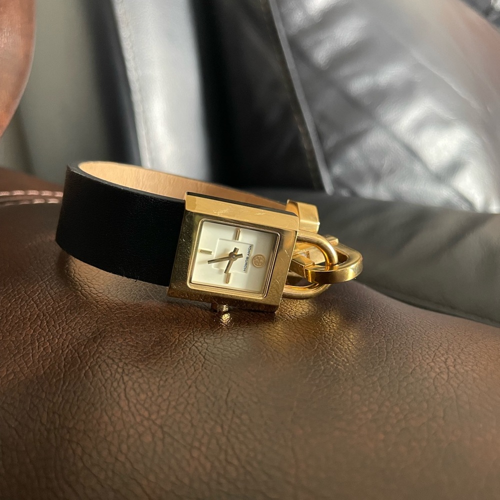 Tory Burch Surrey Black Leather Strap Women's Watch 40.84g